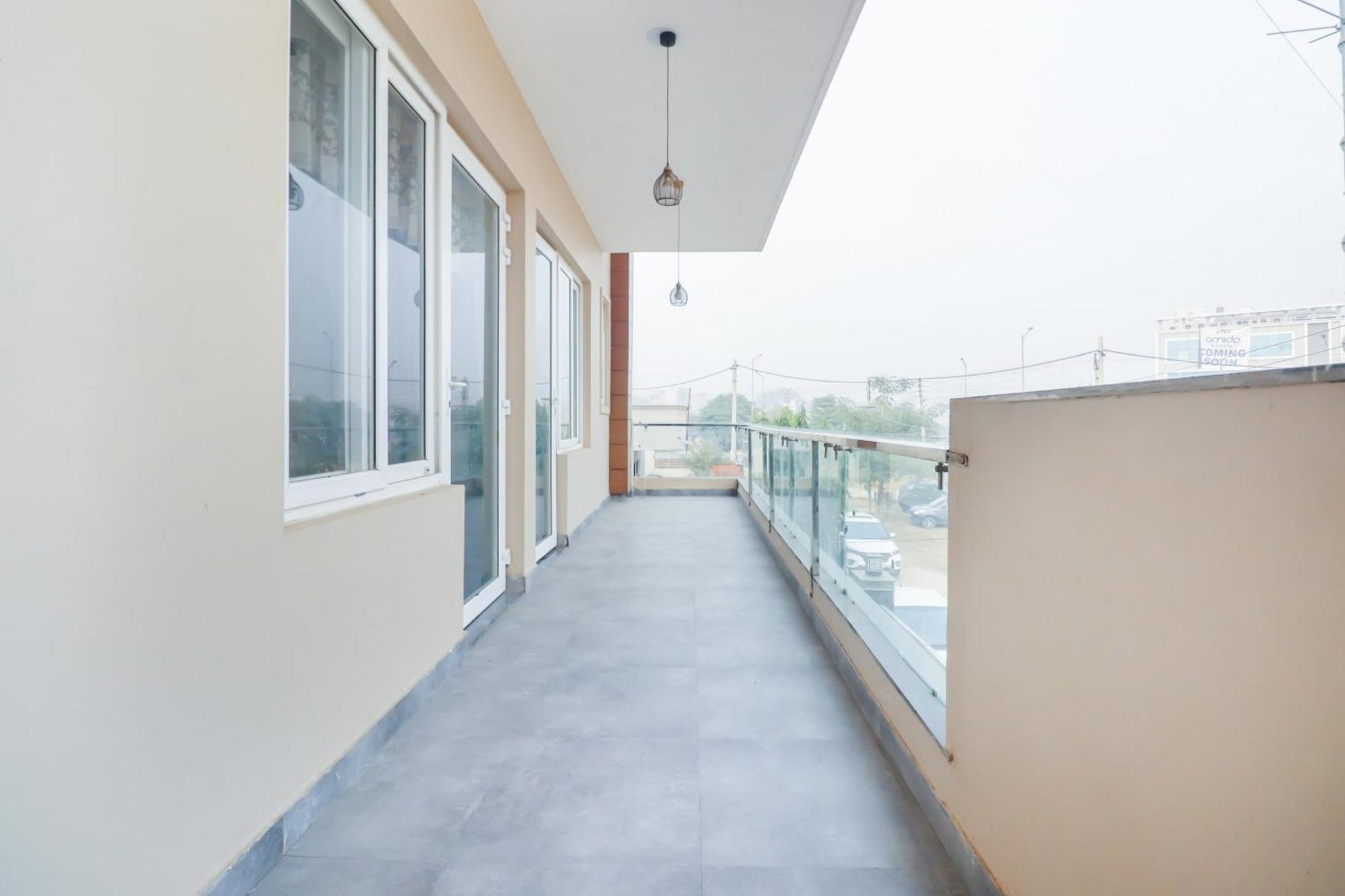 Collection O Green Leaf Residency Gurgaon Exterior photo